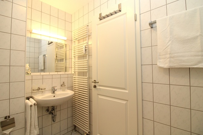 Ferienwohnung in Kühlungsborn - Appartementanlage Ostseeblick Fewo Rügen 12 - Badezimmer